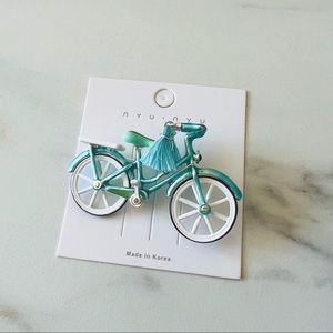 Brand New Brooch - Country Theme